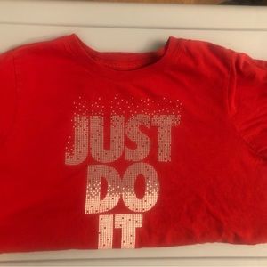 Lot of 7 T-shirts. Boys size large